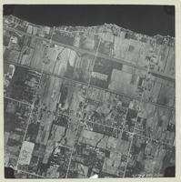 [Hamilton, Saltfleet Township, and Queen Elizabeth Way corridor, 1966-05-01] : [Flightline 664-EXP-Photo 30]