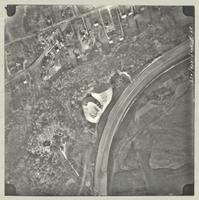 [Parts of southwest Hamilton, including Ancaster, the Hamilton Beach Strip and part of Burlington, 1967] : [Flightline 674-403-Photo 58]